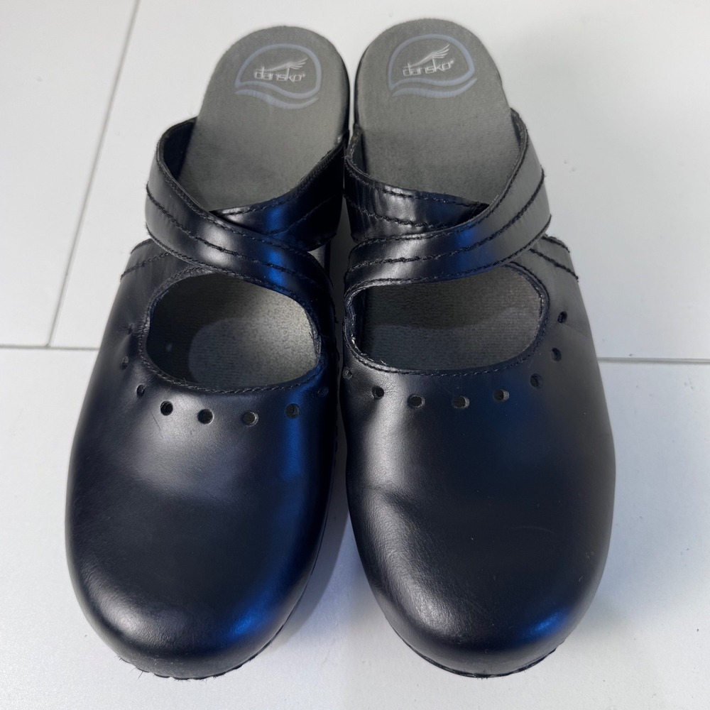 Dansko Black Leather Clog Sandals Women Size 42 10.5 Criss Cross Perforated